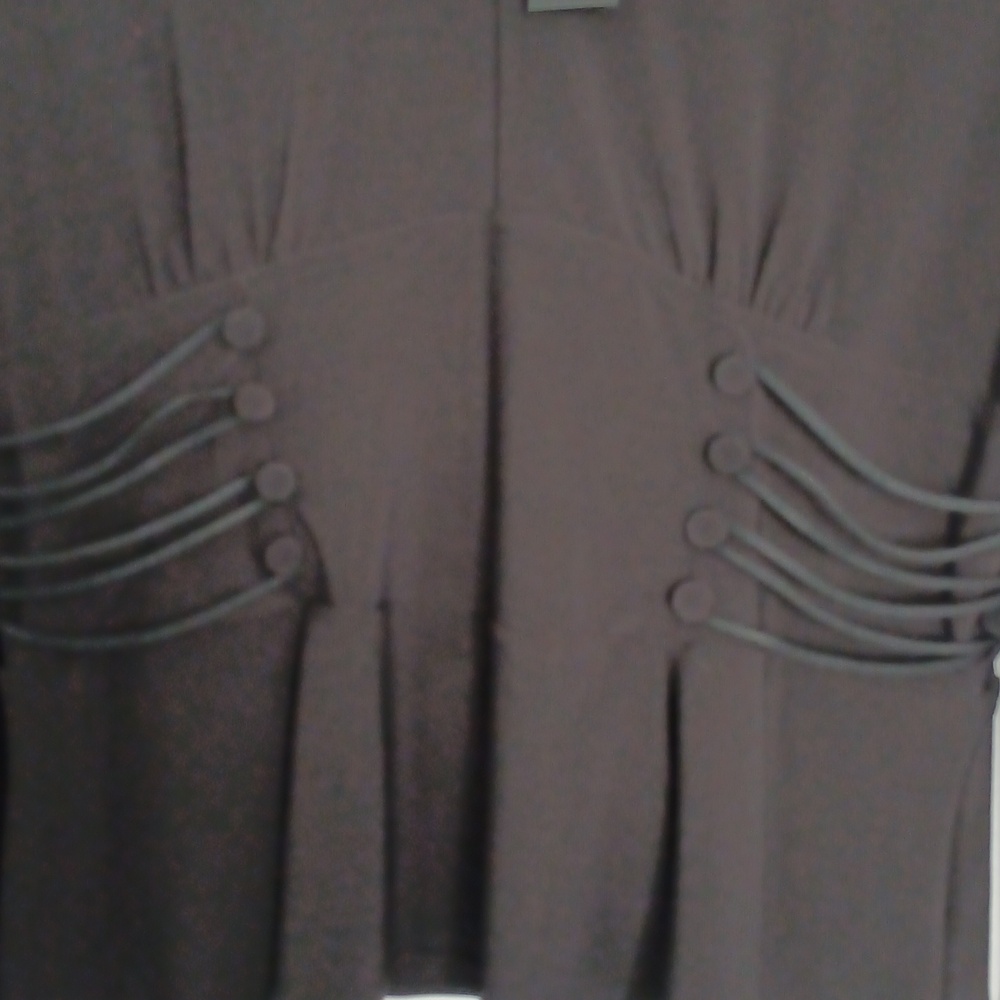 NWT White House Black Market Vneck Button Side Peplum Top. - Picture 3 of 4